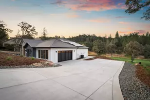 13016 Austin Forest Cir, Auburn, CA 95602 - Photo 5