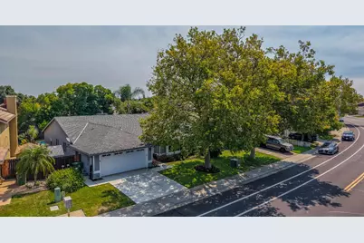 8859 Springhurst Drive, Elk Grove, CA 95624 - Photo 49