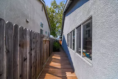 8859 Springhurst Drive, Elk Grove, CA 95624 - Photo 47