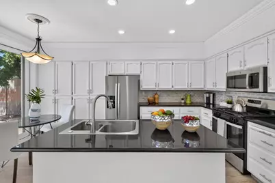 9080 Trumbauer Way, Elk Grove, CA 95758 - Photo 17
