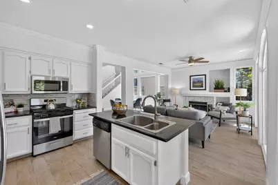 9080 Trumbauer Way, Elk Grove, CA 95758 - Photo 21