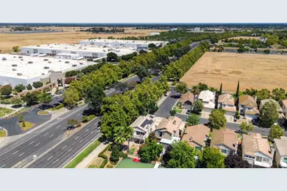 9080 Trumbauer Way, Elk Grove, CA 95758 - Photo 73