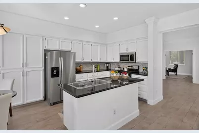 9080 Trumbauer Way, Elk Grove, CA 95758 - Photo 19