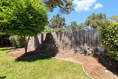 105 Waterglen Circle, Sacramento, CA 95826 - Photo 33