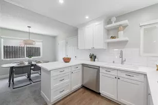 105 Waterglen Cir, Sacramento, CA 95826 - Photo 15