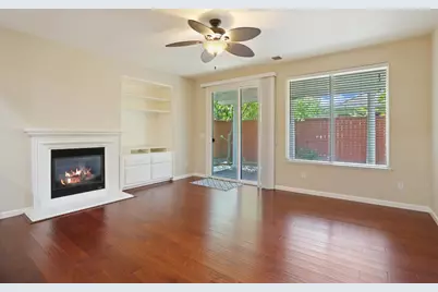 9864 Elston Circle, Elk Grove, CA 95757 - Photo 13