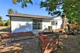7821 Dove Creek Ct, Sacramento, CA 95828 - Photo 57