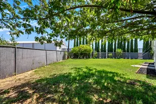379 E 22nd St, Tracy, CA 95376 - Photo 21