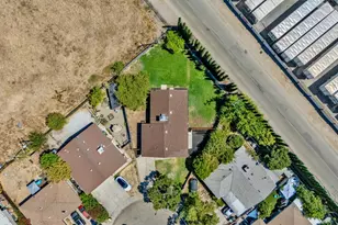 379 E 22nd St, Tracy, CA 95376 - Photo 27