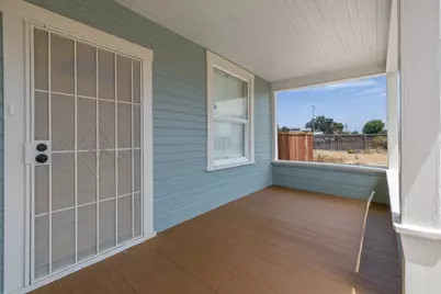 112 Irwin Court, Hanford, CA 93230 - Photo 5