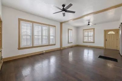 112 Irwin Court, Hanford, CA 93230 - Photo 11
