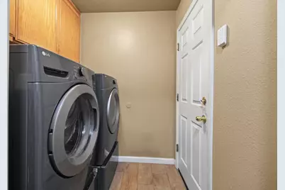 269 E Century Boulevard, Lodi, CA 95240 - Photo 15