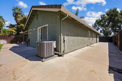 269 E Century Boulevard, Lodi, CA 95240 - Photo 39