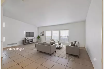 2214 S Locust Street, Visalia, CA 93277 - Photo 19