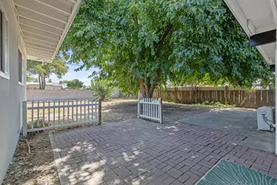 2214 S Locust Street, Visalia, CA 93277 - Photo 35