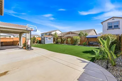 7506 Darque Way, Elk Grove, CA 95757 - Photo 47