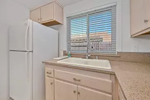 1195 Green Hill Dr, Roseville, CA 95661 - Photo 23