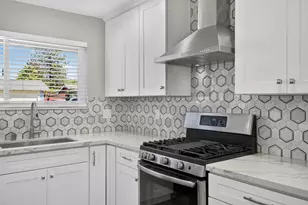 7674 Millroy Way, Sacramento, CA 95823 - Photo 3
