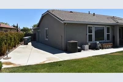2051 Coliseum, Los Banos, CA 93635 - Photo 37