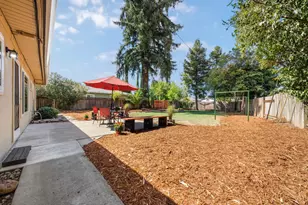 2365 Santa Anita Dr, Sacramento, CA 95825 - Photo 25