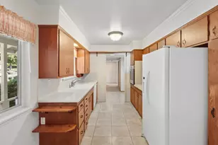 6218 St James Dr, Carmichael, CA 95608 - Photo 39
