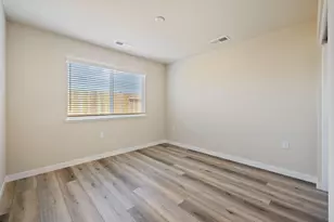 465 Quarto Dr, Turlock, CA 95380 - Photo 17