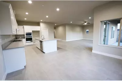 1241 Heavenly Circle, Stockton, CA 95209 - Photo 5