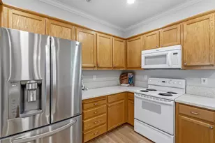 3201 Spring Crest Dr, Turlock, CA 95382 - Photo 9