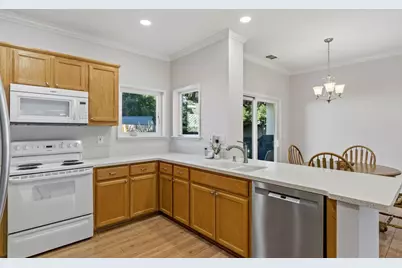 3201 Spring Crest Drive, Turlock, CA 95382 - Photo 7