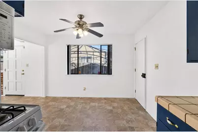 4707 Goya Parkway, Sacramento, CA 95823 - Photo 11