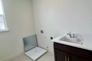 9097 Black Opal Cir, Roseville, CA 95747 - Photo 15