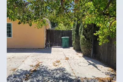2101 Canal Farm Lane, Los Banos, CA 93635 - Photo 3