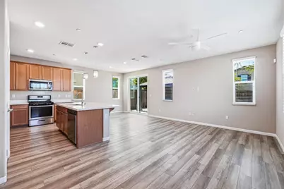 8800 Sheldon Terrace Lane, Elk Grove, CA 95758 - Photo 5