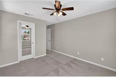 10085 Avocado Way, Elk Grove, CA 95757 - Photo 27