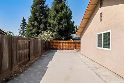 1073 Derby Court, Manteca, CA 95336 - Photo 35