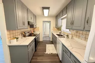 2410 Brentley Dr, Sacramento, CA 95822 - Photo 7