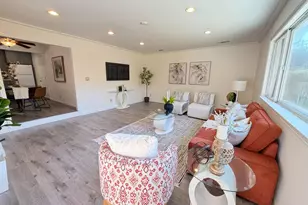 2410 Brentley Dr, Sacramento, CA 95822 - Photo 13