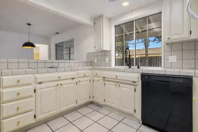 2135 Navajo Court, Oakdale, CA 95361 - Photo 13