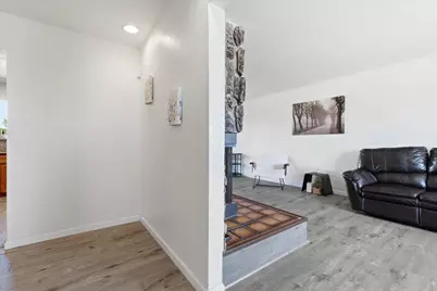 6332 Logan Street, Sacramento, CA 95824 - Photo 5