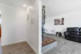 6332 Logan St, Sacramento, CA 95824 - Photo 5