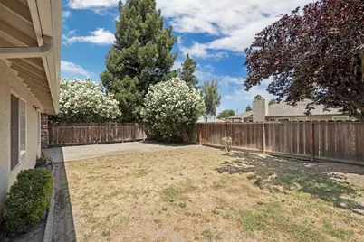 1374 Edgewood Avenue, Escalon, CA 95320 - Photo 35