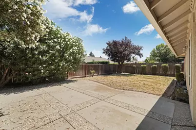 1374 Edgewood Avenue, Escalon, CA 95320 - Photo 31