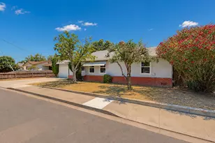 324 Sycamore Ave, Manteca, CA 95336 - Photo 5