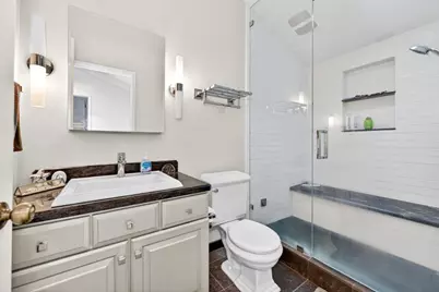 1055 Commons Drive, Sacramento, CA 95825 - Photo 21