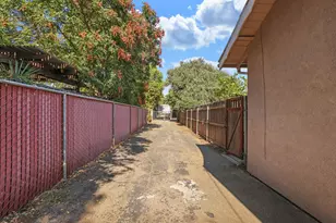 900 White Ln, Stockton, CA 95215 - Photo 53