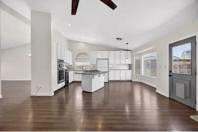 5119 Stoneglen Way, Elk Grove, CA 95758 - Photo 7