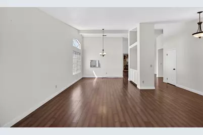 5119 Stoneglen Way, Elk Grove, CA 95758 - Photo 19