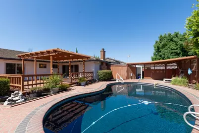 2040 Linden Grove Way, Carmichael, CA 95608 - Photo 37