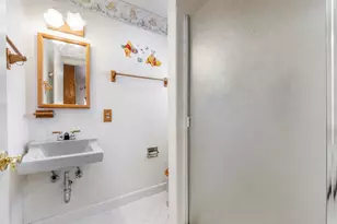 2040 Linden Grove Way, Carmichael, CA 95608 - Photo 17