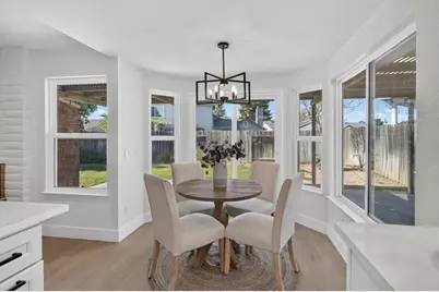 9055 Grouse Meadow Drive, Elk Grove, CA 95624 - Photo 11